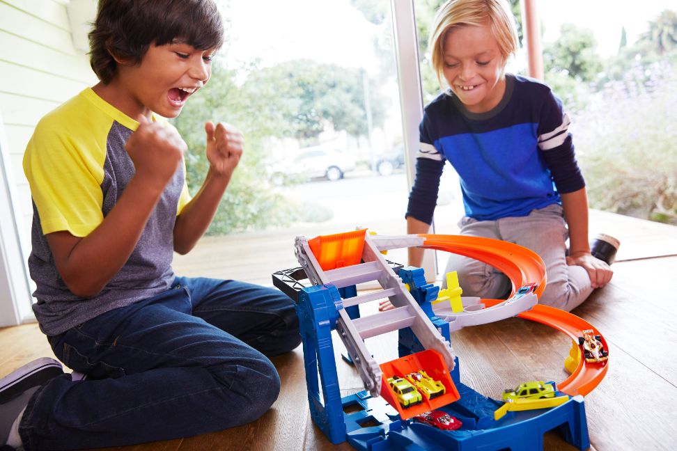 Hot Wheels Σετ παιχνιδιού για Κόντρες με Ανυψωτή FDF28 - Hot Wheels