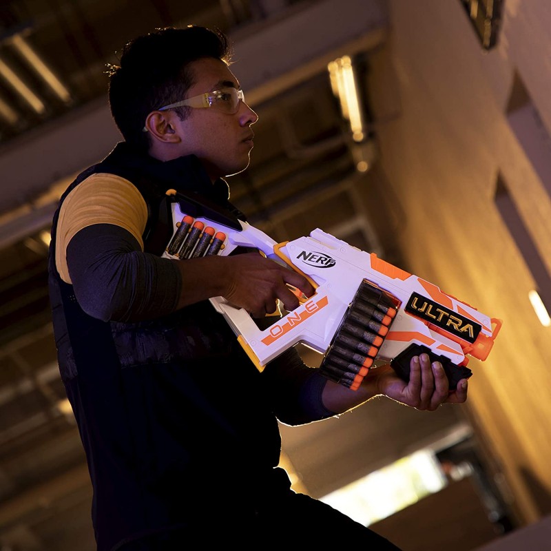 Nerf Ultra One Motorized Blaster - 25 Nerf Ultra Darts E6596 - NERF
