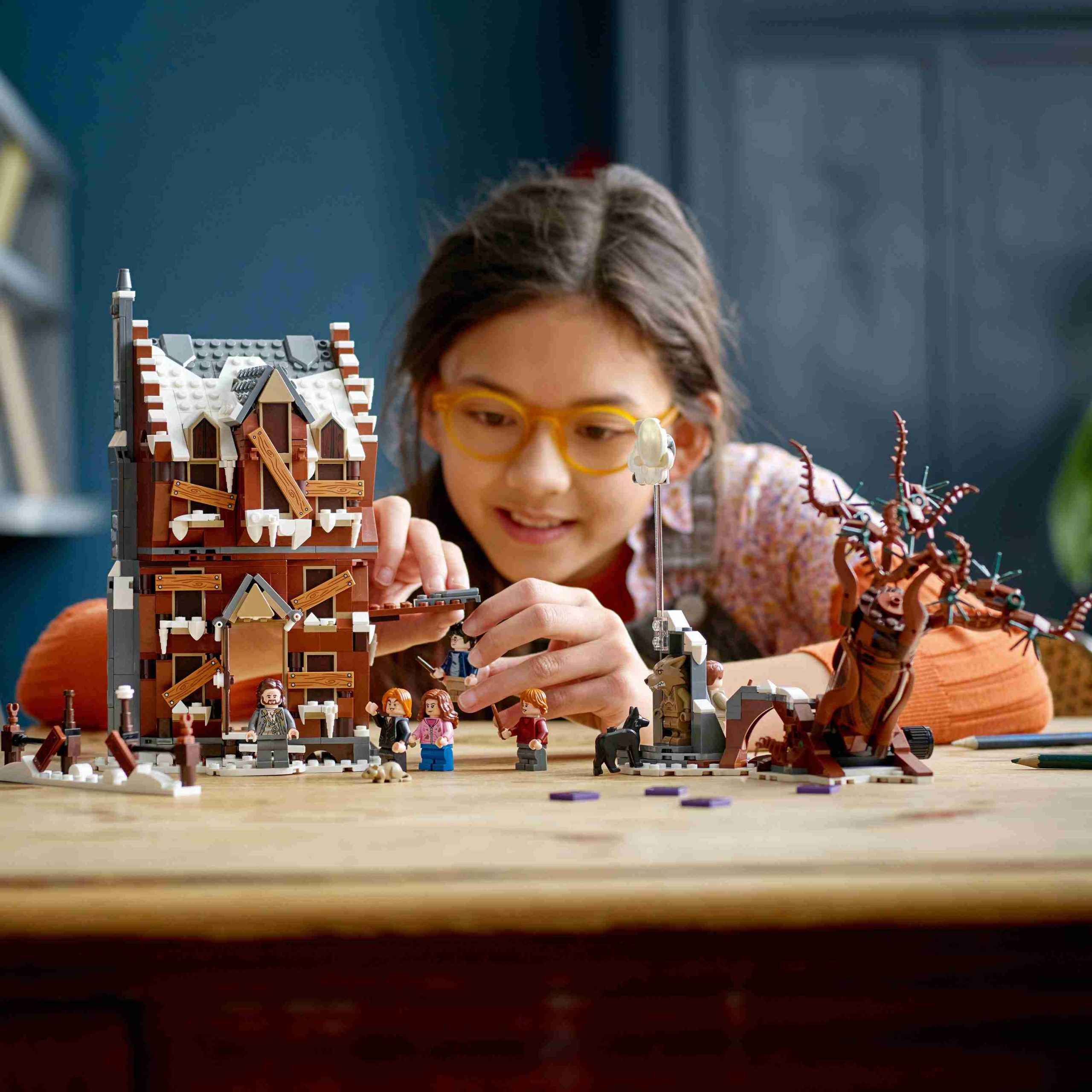 LEGO Harry Potter The Shrieking Shack &amp; Whomping Willow 76407 φωτογραφία