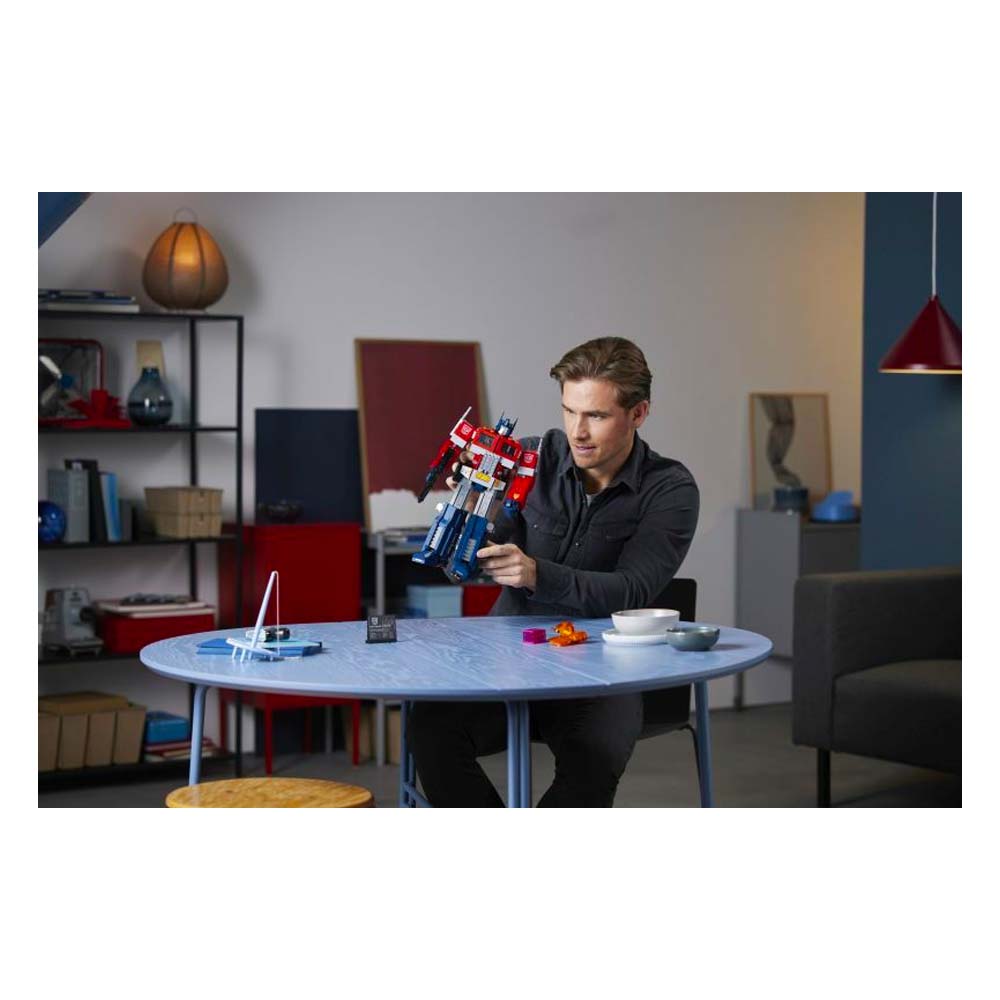 LEGO Icons Optimus Prime 10302 φωτογραφία