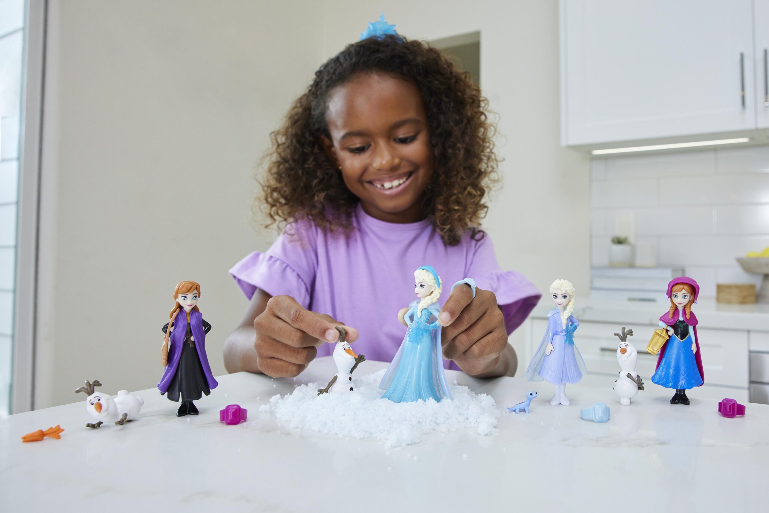 Disney Frozen Snow Reveal Κούκλες 4 Σχέδια HMB83 - 
