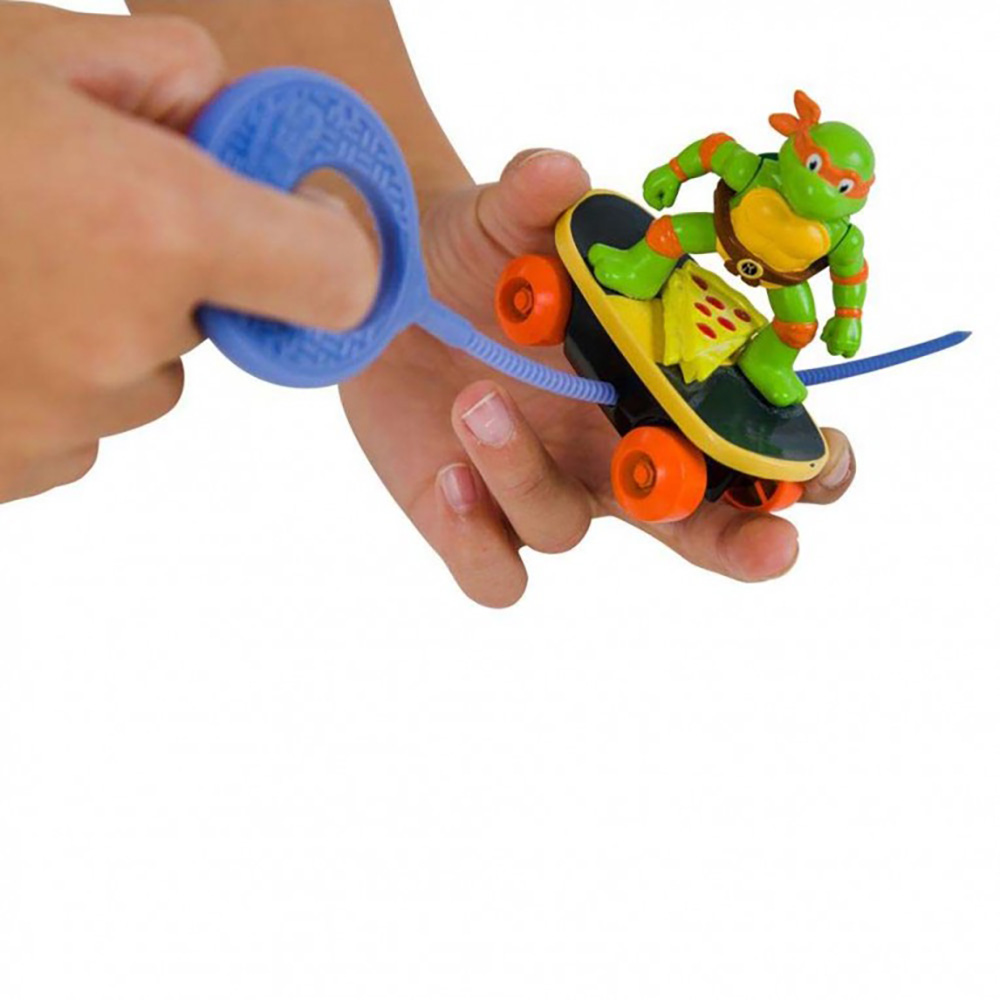Tmnt Movie Teenage Mutant Ninja Turtles Skate With Mini Figure - 
