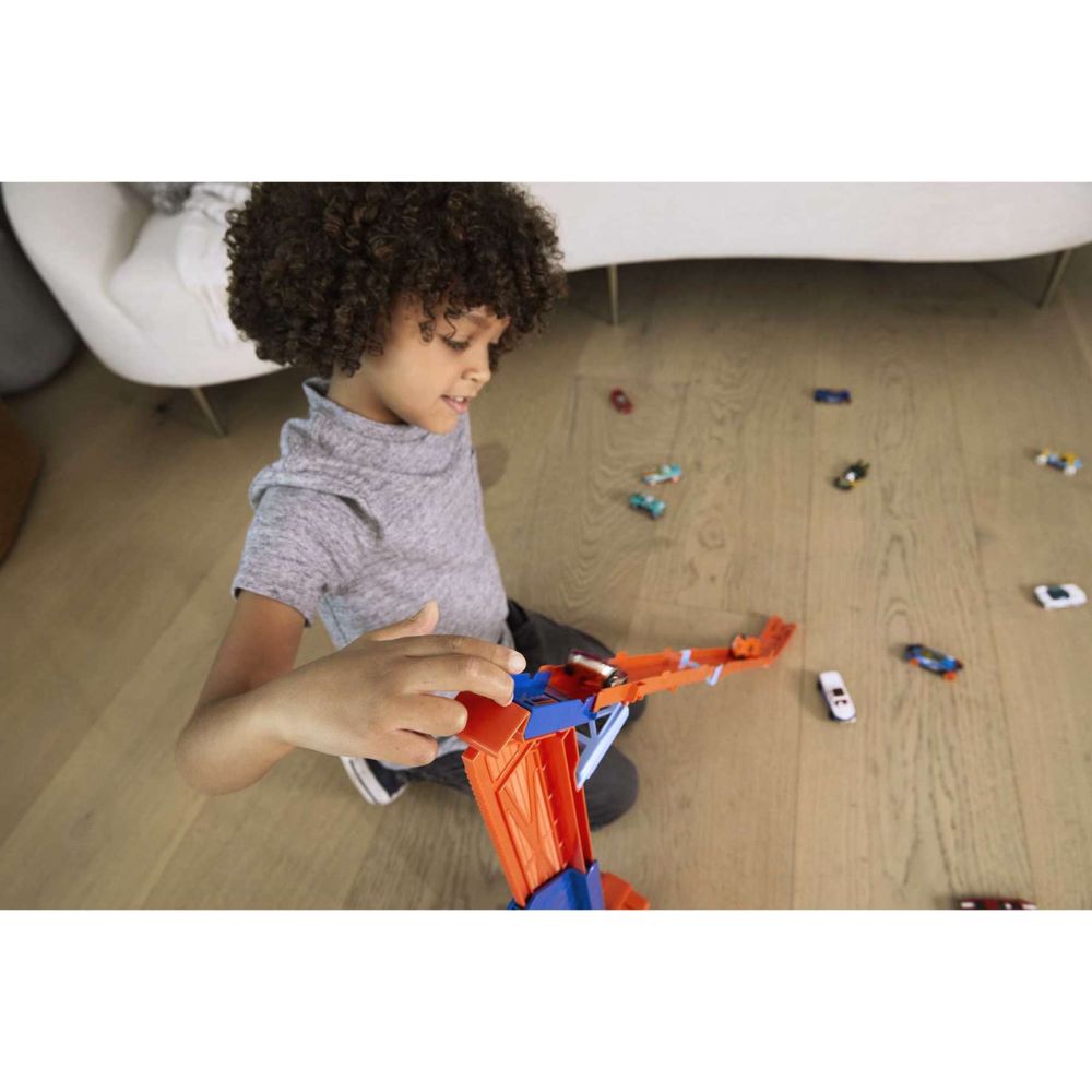 Hot Wheels Νταλίκα Αυτοκινητόδρομος HDY92 - Hot Wheels