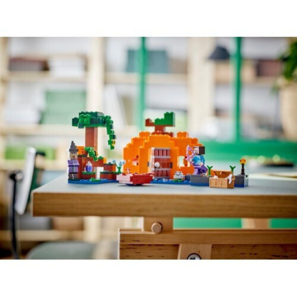 LEGO Minecraft The Pumpkin Farm 21248 - LEGO