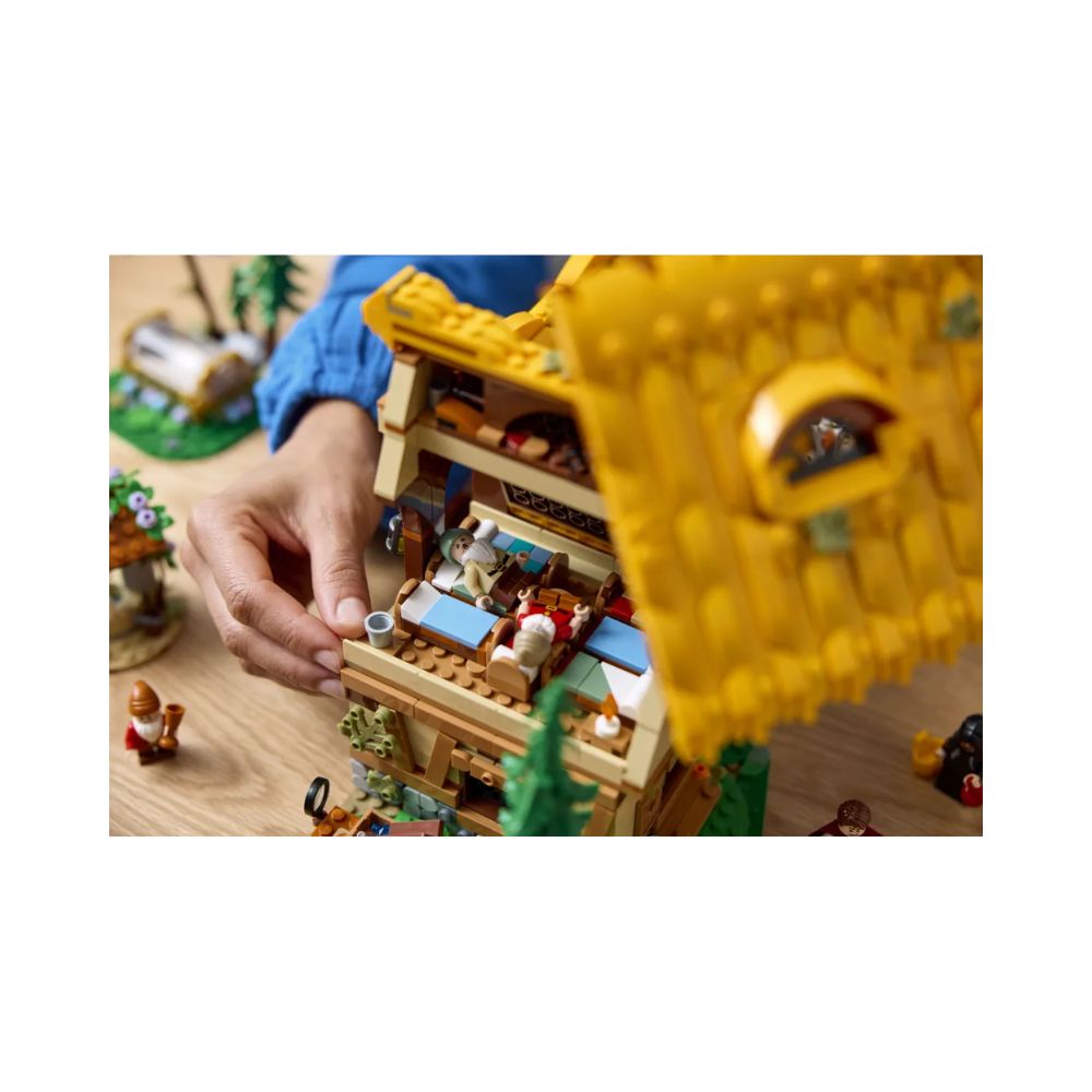 LEGO Disney Princess - Snow White And The Seven Dwarfs' Cottage, 43242 - LEGO, LEGO Disney Princess