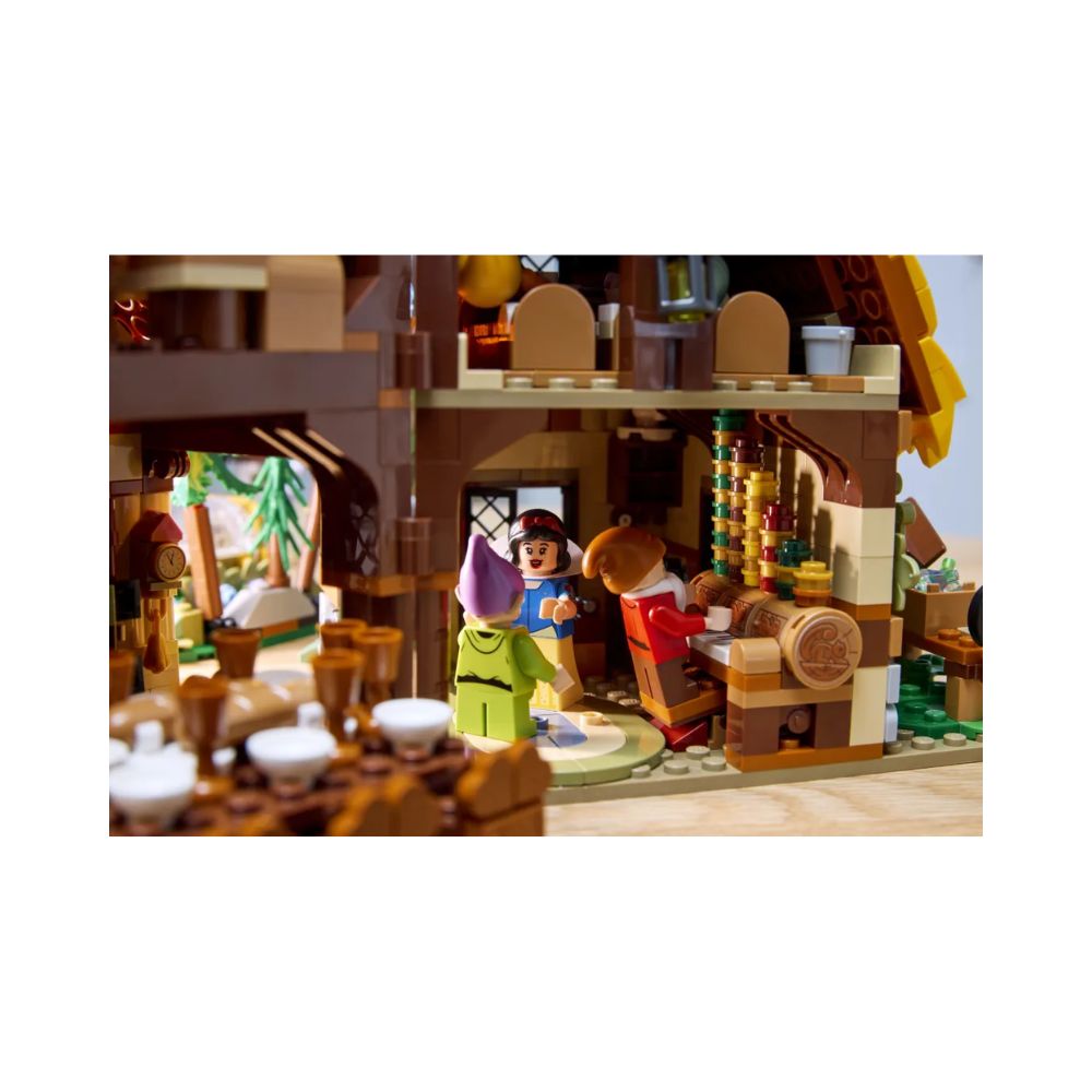 LEGO Disney Princess - Snow White And The Seven Dwarfs' Cottage, 43242 - LEGO, LEGO Disney Princess