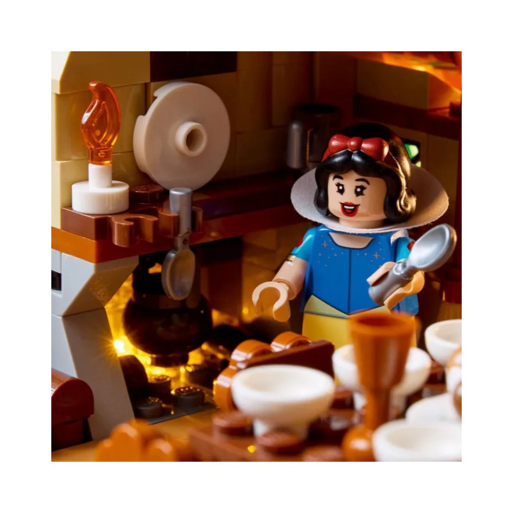 LEGO Disney Princess - Snow White And The Seven Dwarfs' Cottage, 43242 - LEGO, LEGO Disney Princess