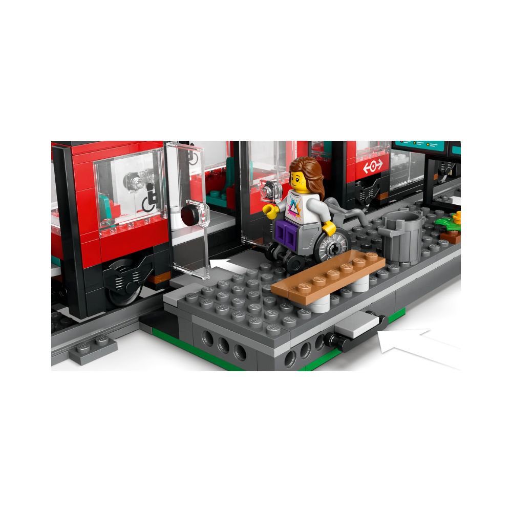 LEGO City Downtown Streetcar & Station 60423 - LEGO, LEGO City