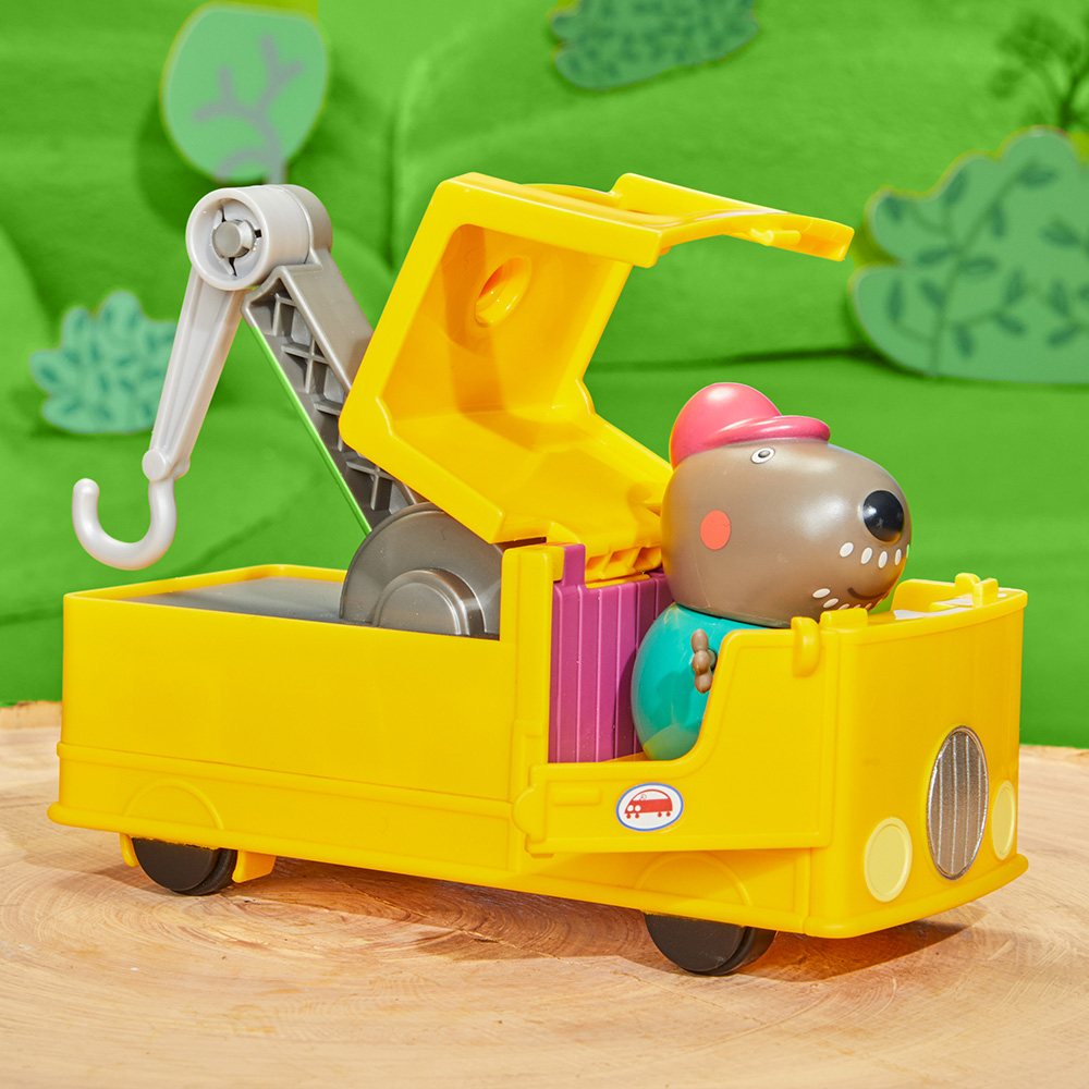 Hasbro Peppa Pig  Grandad Dogs Tow Truck F9519 - Peppa Pig