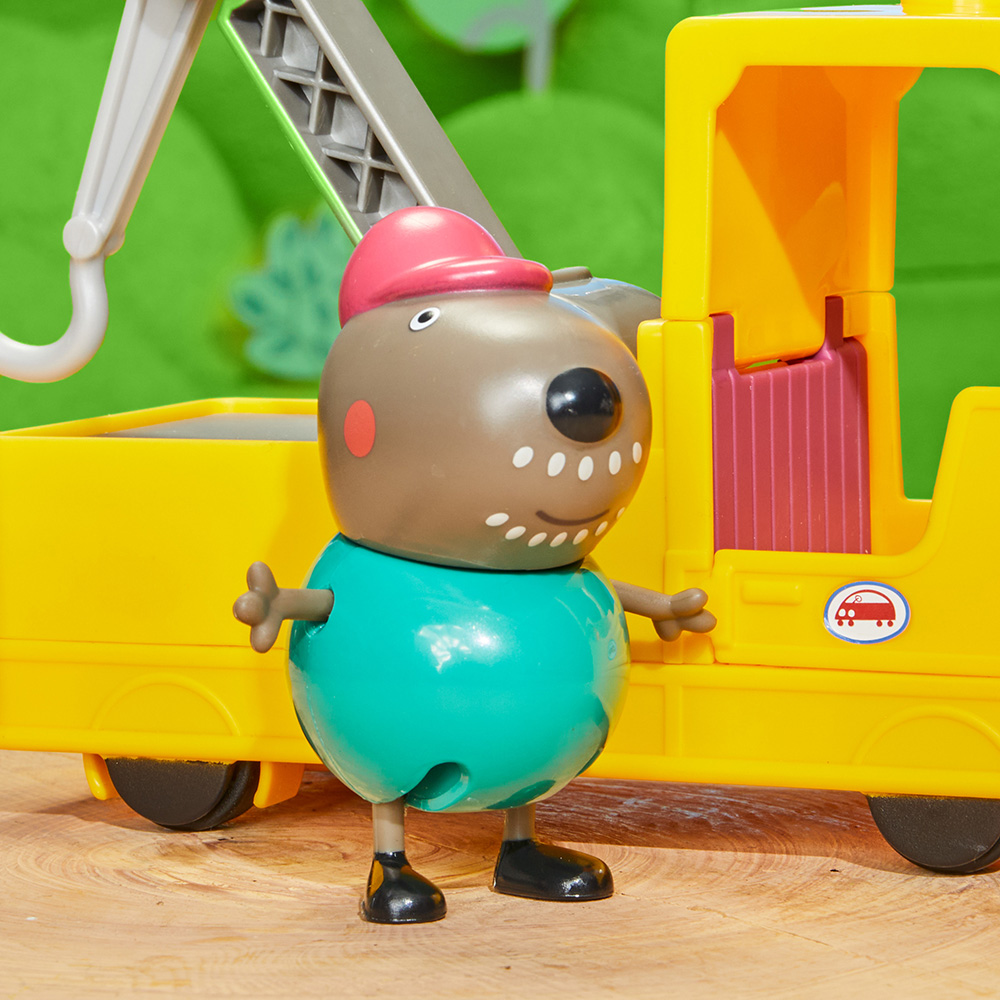 Hasbro Peppa Pig  Grandad Dogs Tow Truck F9519 - Peppa Pig