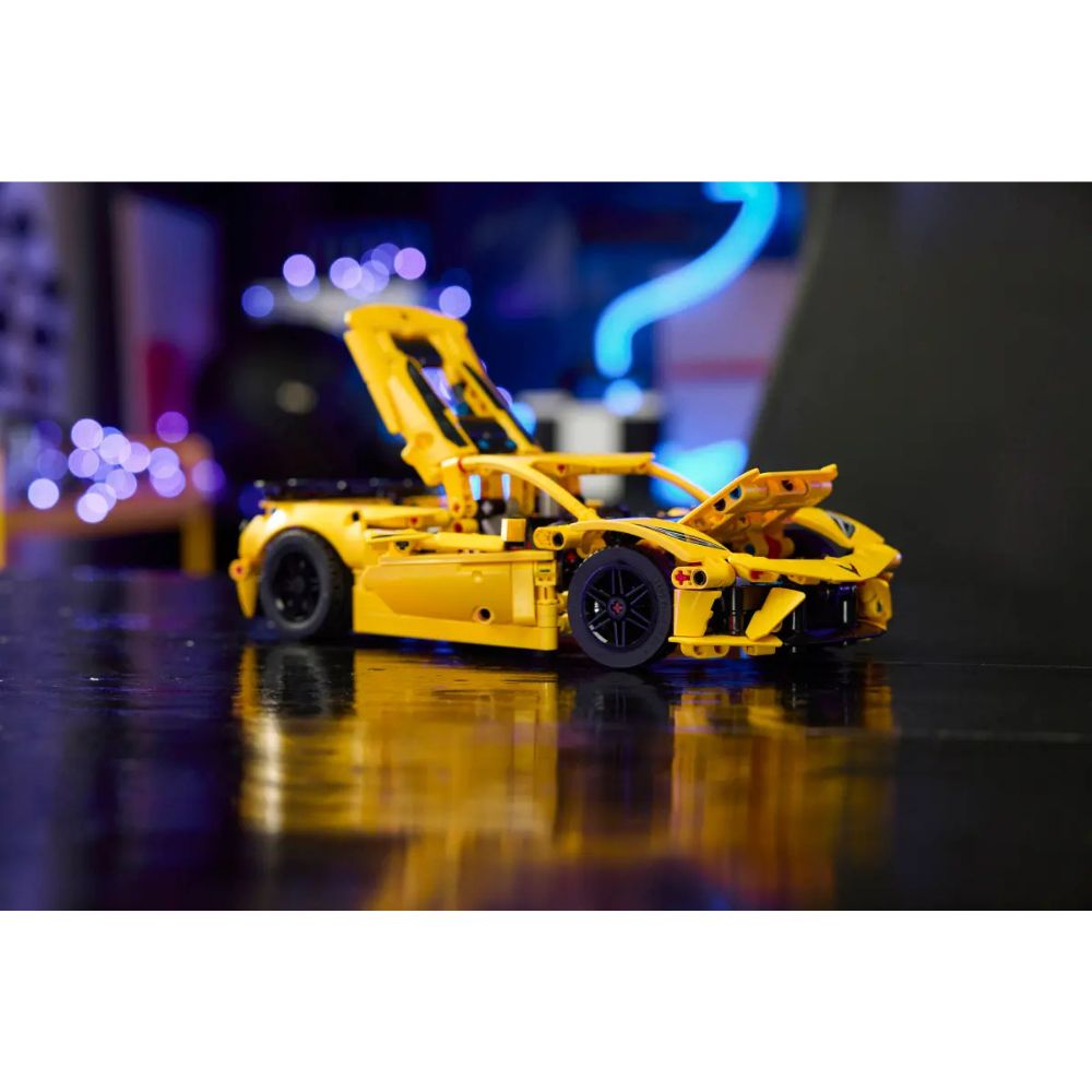 LEGO Technic Chevrolet Corvette Stingray 42205 - LEGO, LEGO Technic