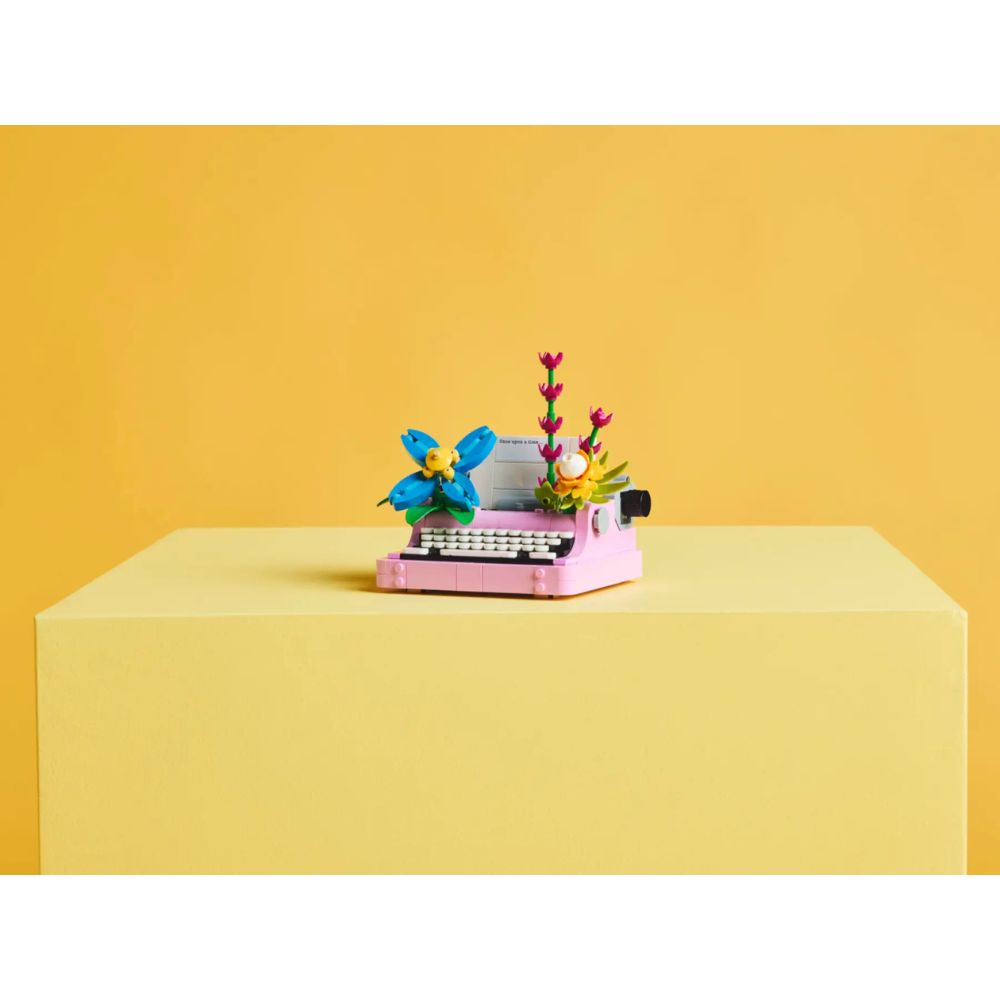 LEGO Creator 3in1Typewriter With Flowers 31169 - LEGO, LEGO Creator