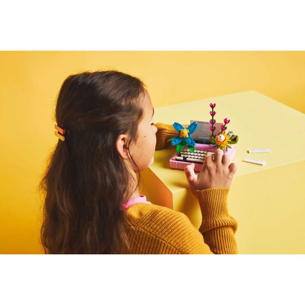 LEGO Creator 3in1Typewriter With Flowers 31169 - LEGO, LEGO Creator