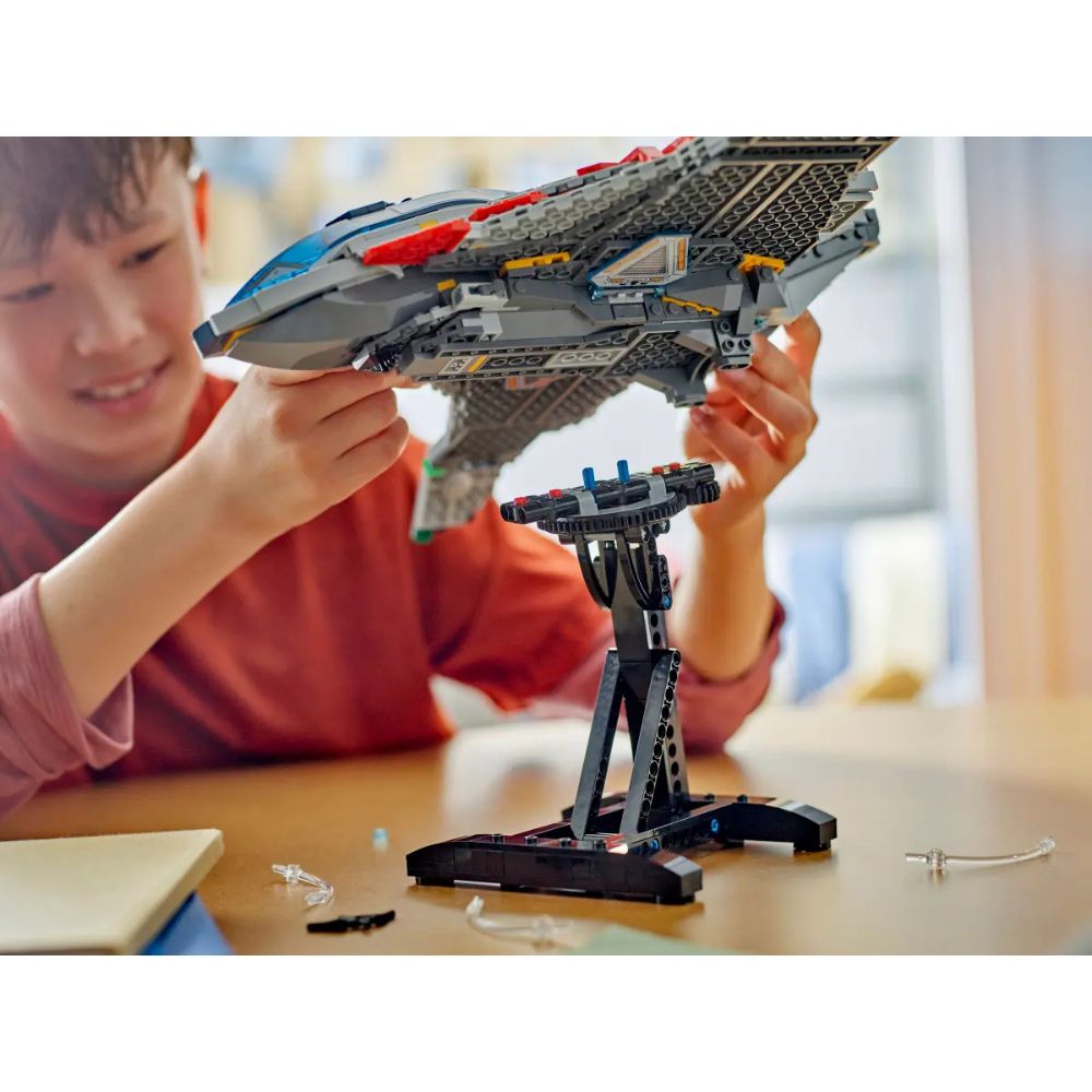 LEGO Marvel Super Heroes Avengers Age of Ultron Quinjet 76325 - LEGO, LEGO Avengers, LEGO Marvel Super Heroes