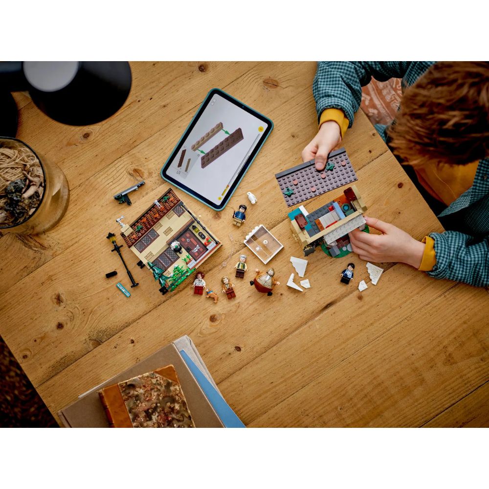 LEGO Harry Potter Privet Drive: Aunt Marge's Visit 76451 - LEGO, LEGO Harry Potter