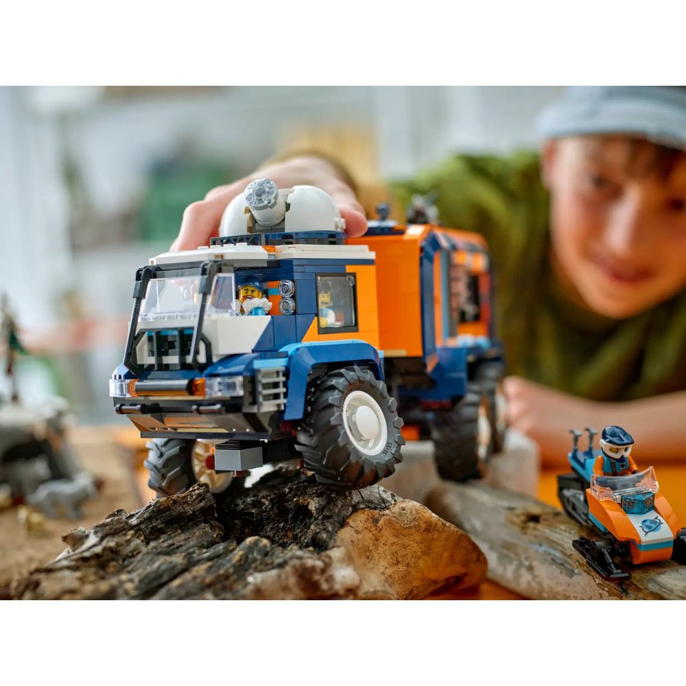 LEGO City Arctic Explorer Science Lab Truck 60471 - LEGO