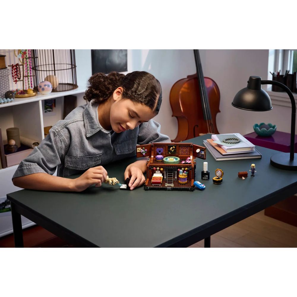 LEGO Wednesday Thing's Apartment 76785 - LEGO, LEGO Wednesday